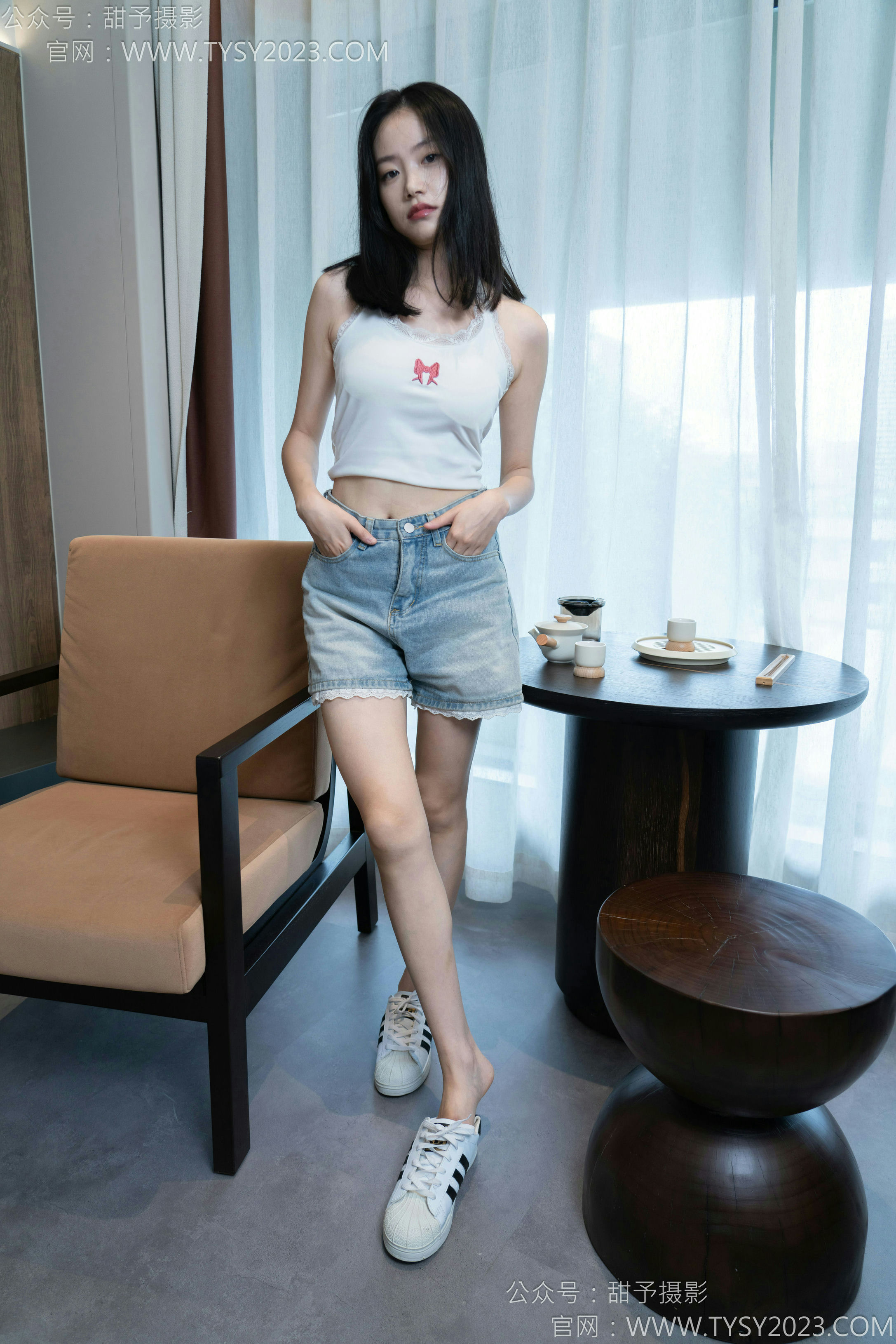 甜予摄影 - 齐齐 板鞋、裸足 [127P2V-9.86GB]