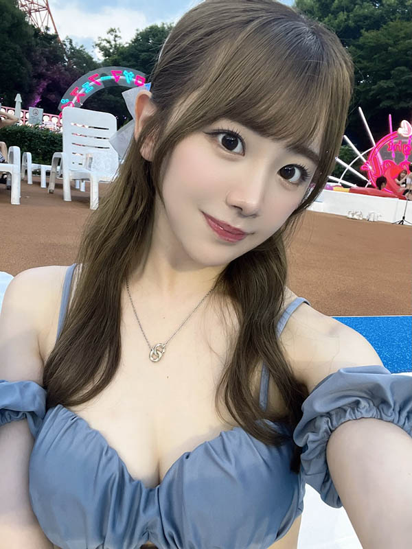 「17位超优质美乳学生妹」合辑