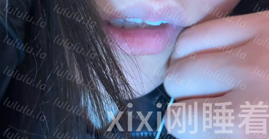 xixi刚眯着 停车场情侣 1V359M百度盘-福利岛