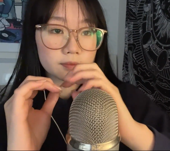 kk快睡觉 kissing and mouth sound 1V98M百度盘