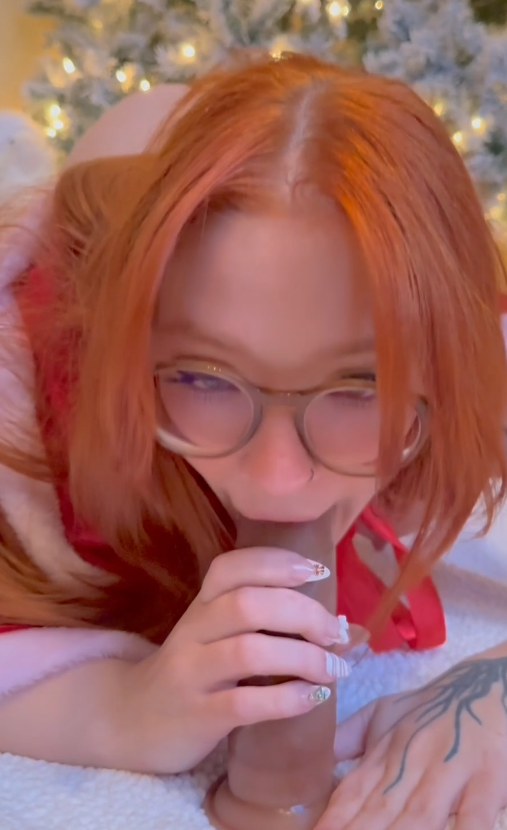 欧美小骚货-naomiatnight-of12.25 圣诞小骚货（1V,462M）