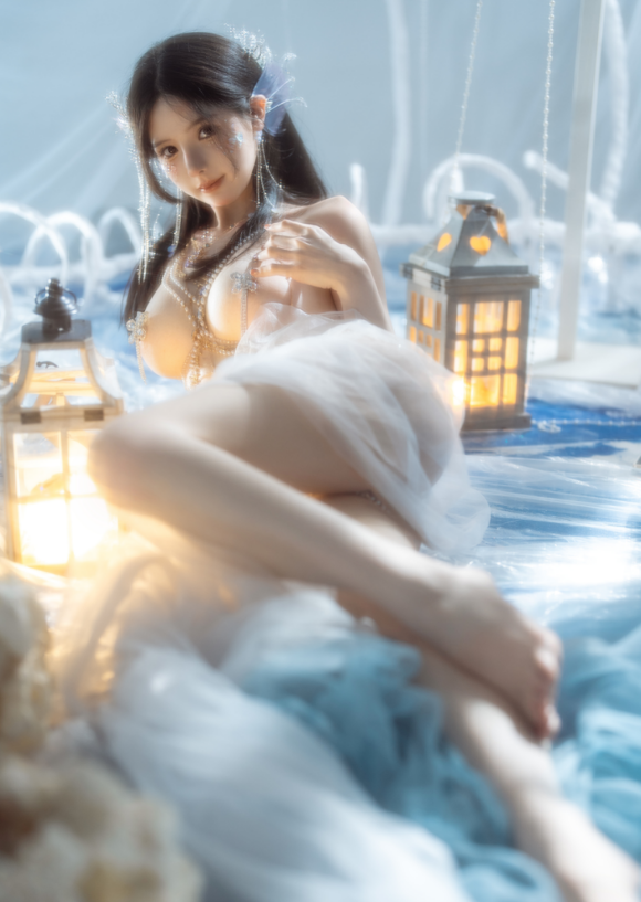 超人气女菩萨-橙子喵酱-新 人鱼（35P,1V,346M）