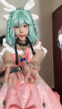 百度 18岁嫩妹二次元Coser【x哪吒宝宝】4月1-13 哪吒-八重神子-蕾姆反差口塞肛塞灌肠【44V/8.9G】
