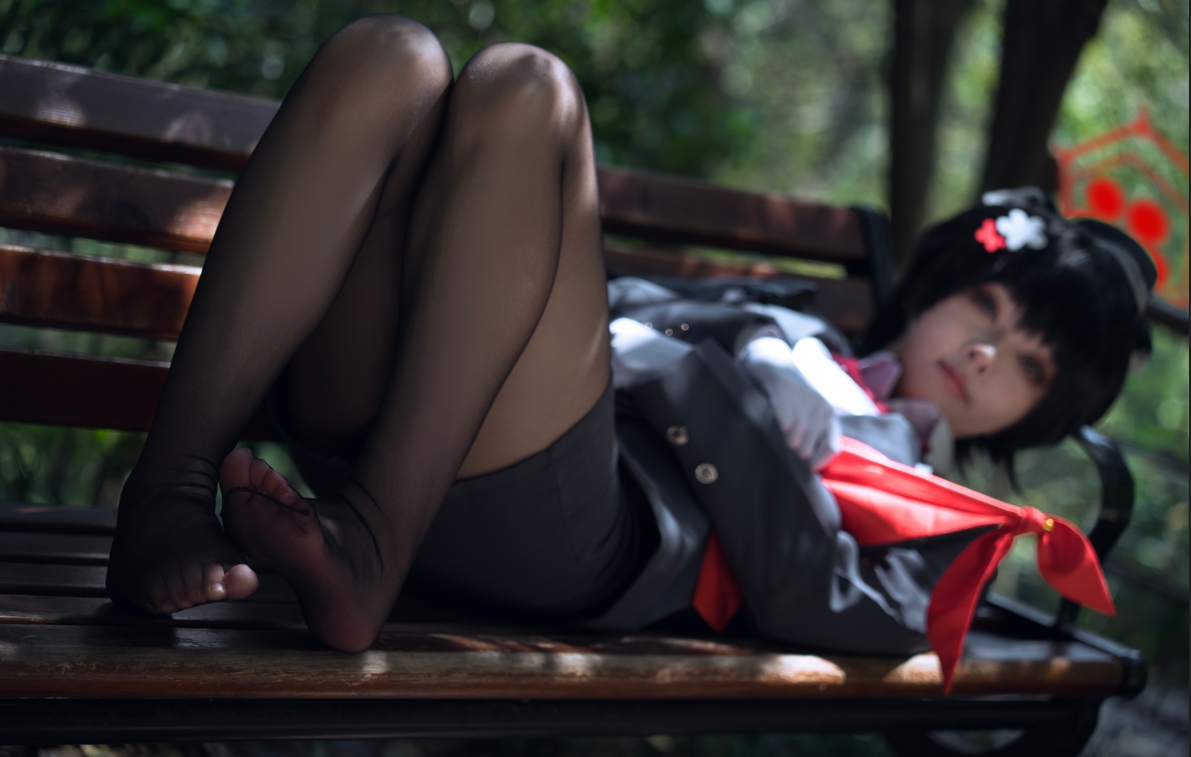 no.1238 【黑丝玉足】矢量鱼  椿导游 【32P 210MB】